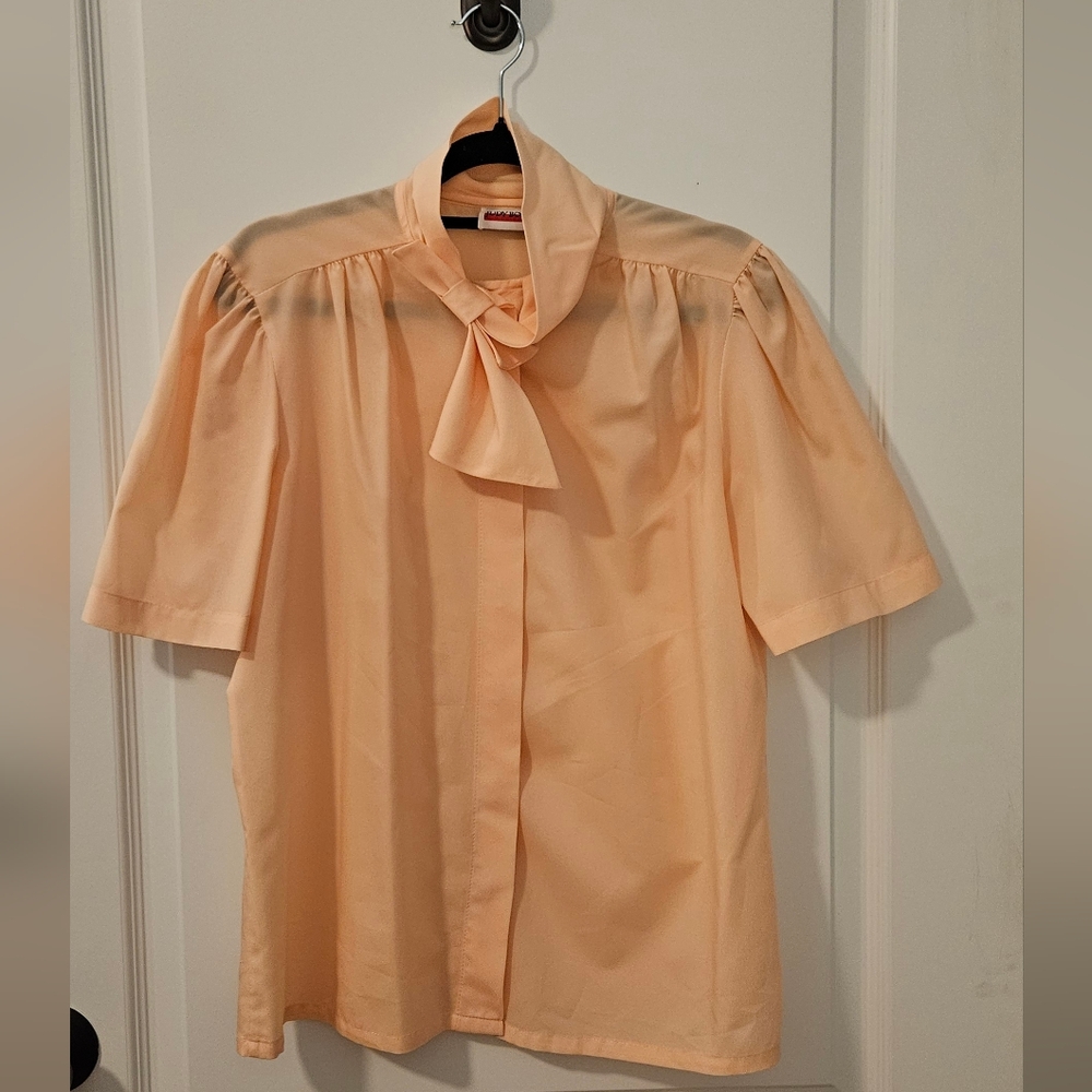Vintage Judy Bond Blouse- Peach Short Sleeve Blouse with Bow